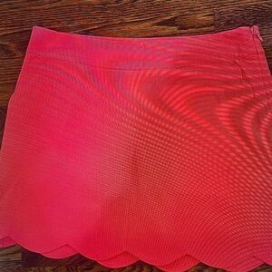 Chic Scalloped Hem Mini Skirt in Vibrant Pink